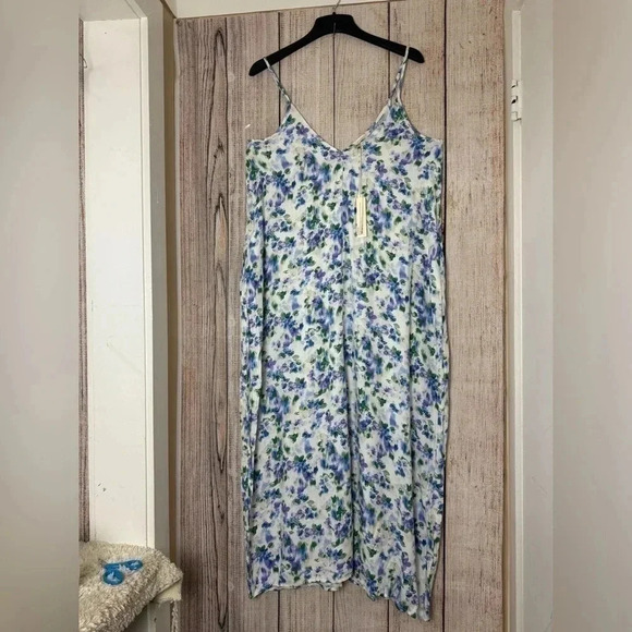 Love stitch Womens Floral Maxi dress size Medium to Large - Picture 6 of 14